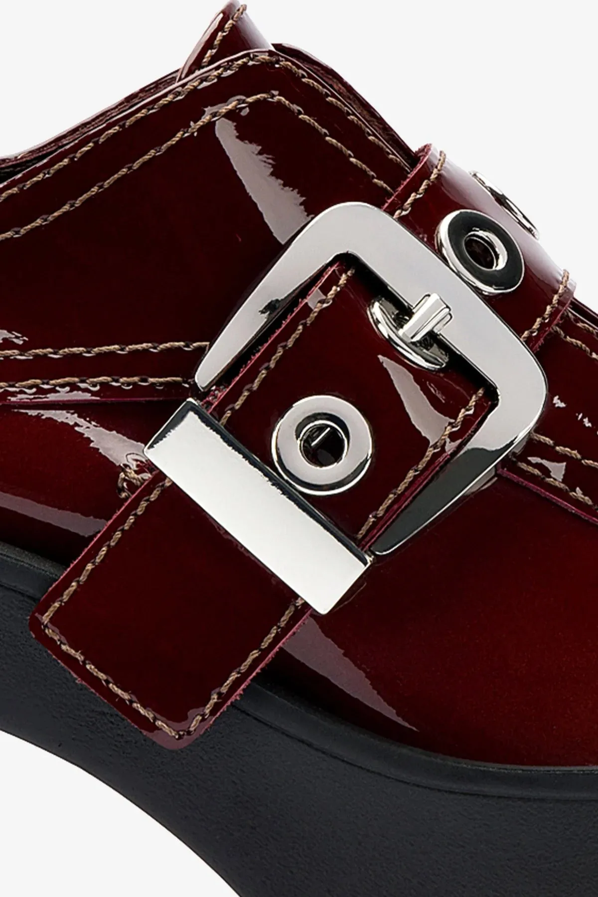 Stewart Platform Oxford In Carmin Patent Leather